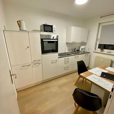 Stilvolle Ferienwohnung Mit Stellplatz Wlan Free Netflix Naehe Bahnhof Zwickau Esterno foto